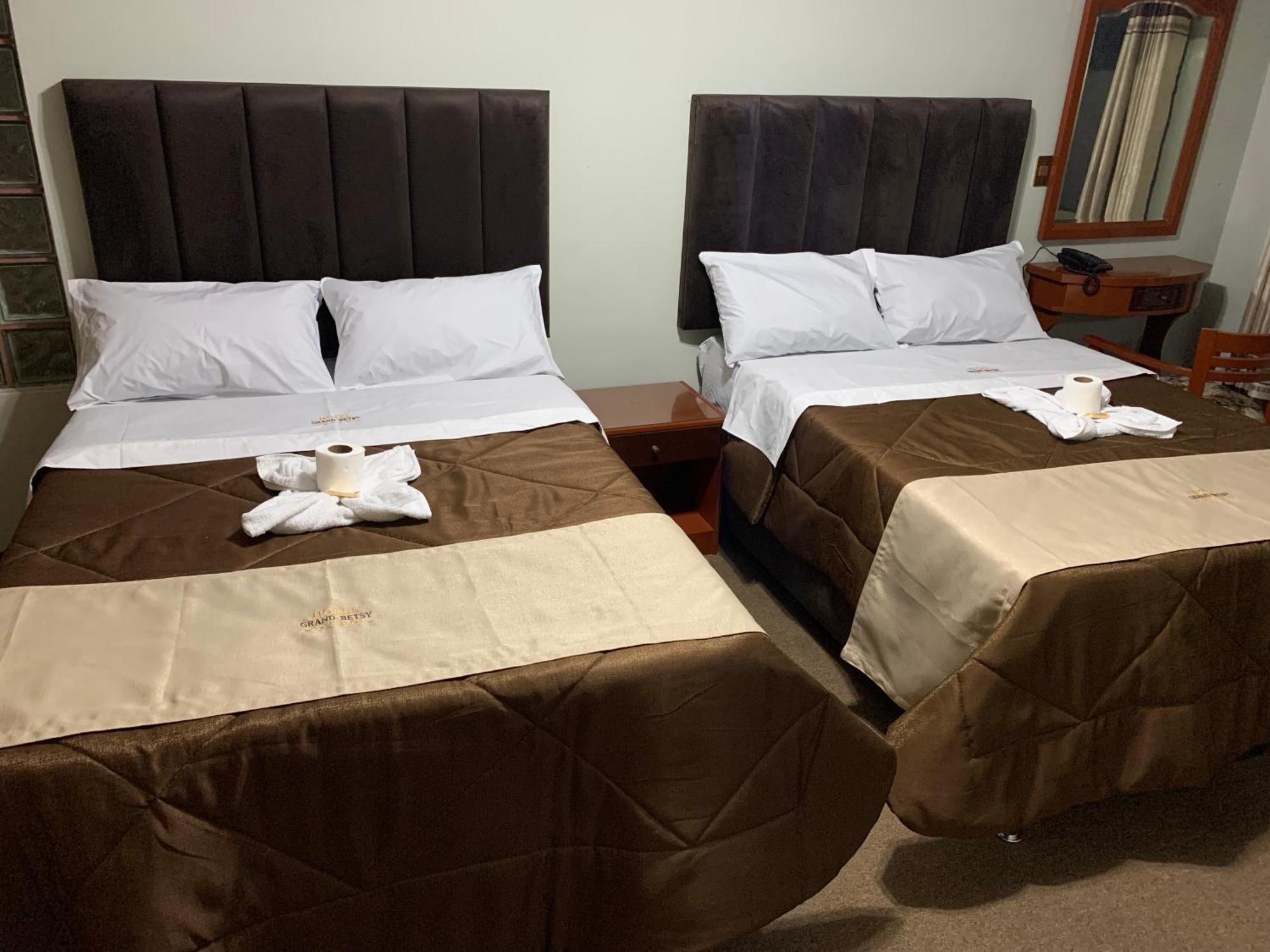 Grand Hotel Betsy Lima Bagian luar foto