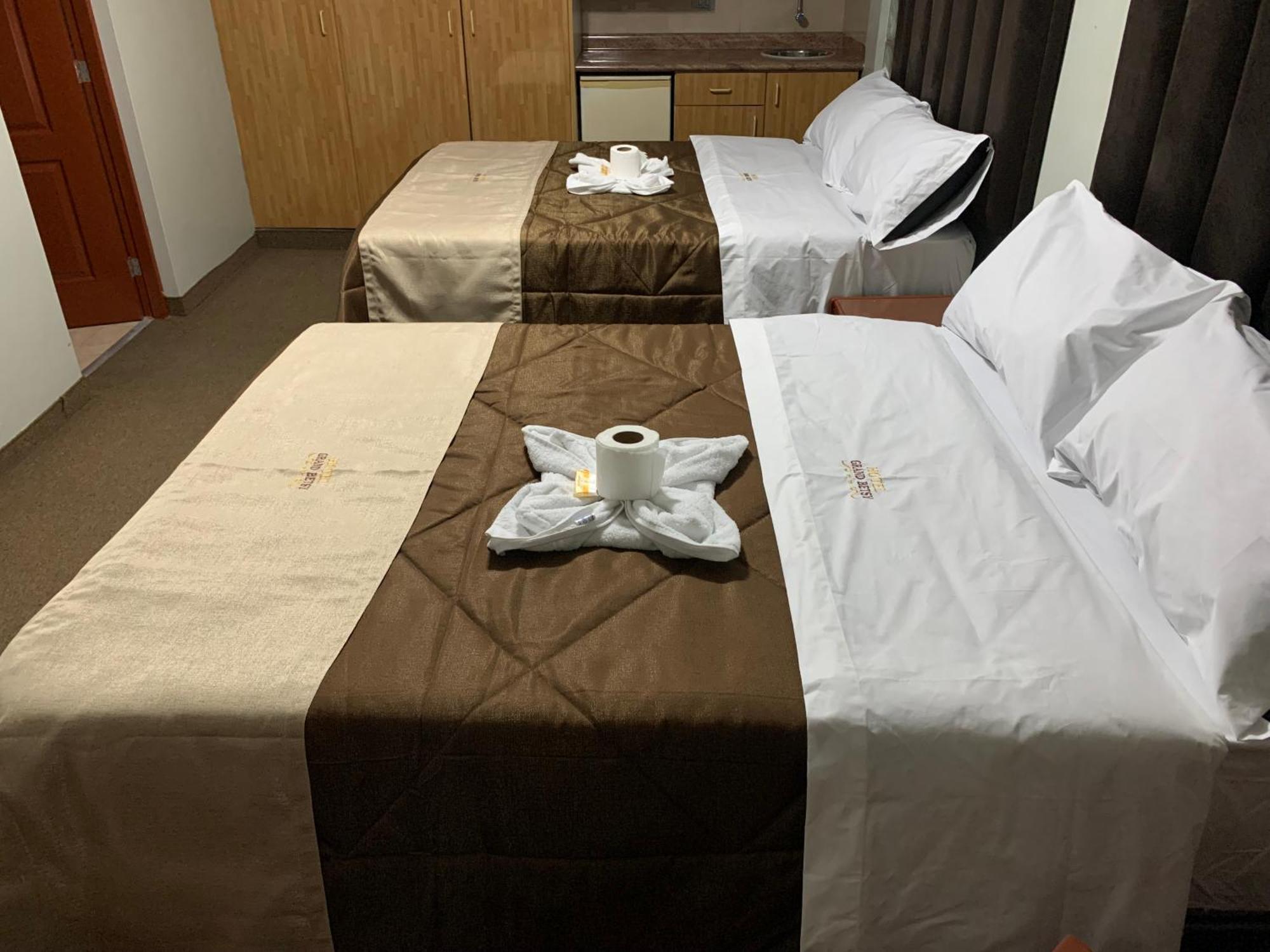 Grand Hotel Betsy Lima Bagian luar foto